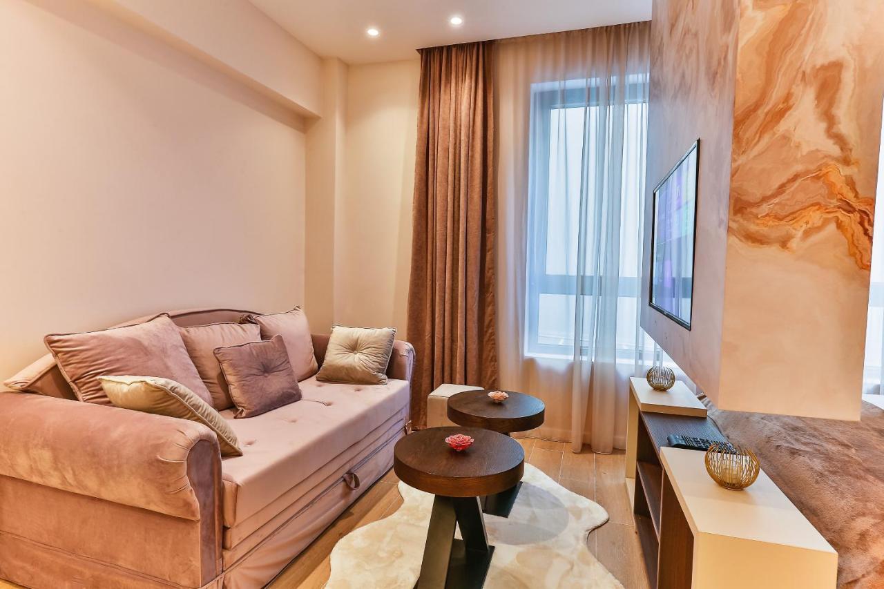La Fiaba Rafailovici Apartment Bagian luar foto