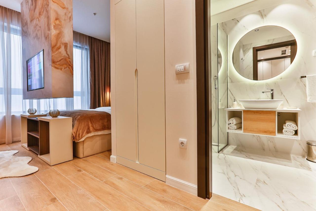 La Fiaba Rafailovici Apartment Bagian luar foto