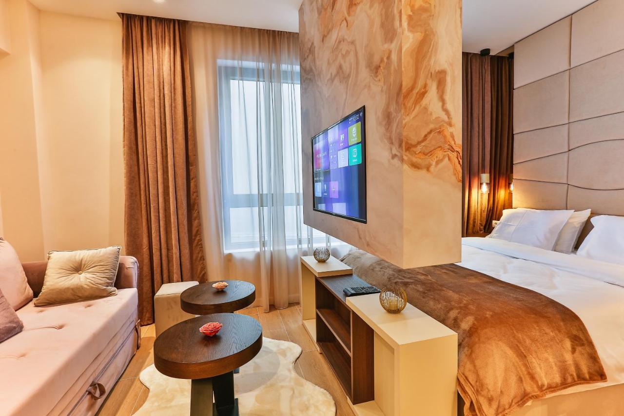 La Fiaba Rafailovici Apartment Bagian luar foto